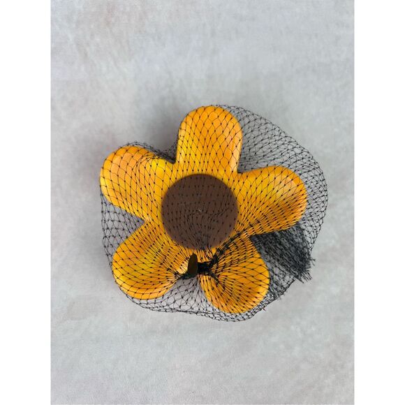 Bark Box Super Chewer Flower Toy NWT - Picture 5 of 5